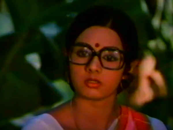 Padaharella Vayasu Poster 6