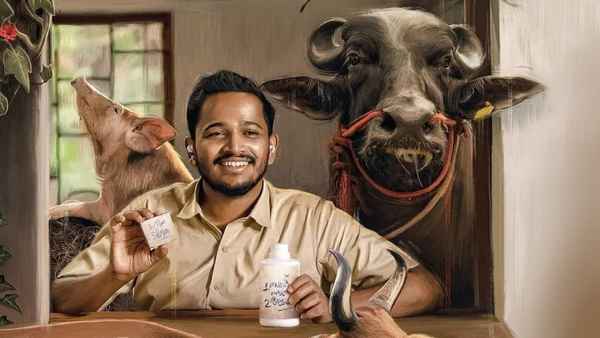 Palthu Janwar Poster 4