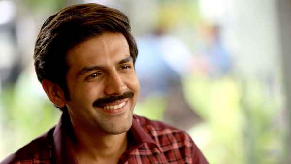 Pati Patni Aur Woh Poster 5