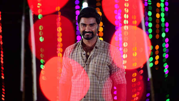 Pattathu Arasan Poster 6