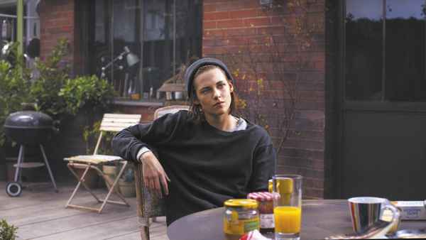 Personal Shopper Poster 7