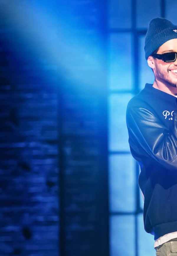 Pete Davidson Presents: The Best Friends Poster 7