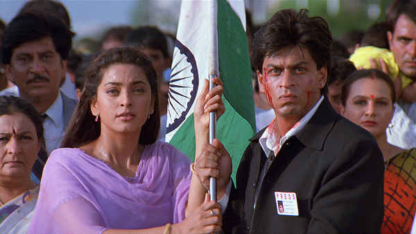 Phir Bhi Dil Hai Hindustani Poster 4