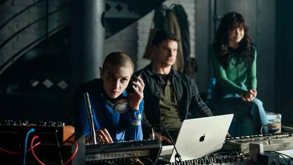 Pitch Perfect: Bumper in Berlin Poster 5