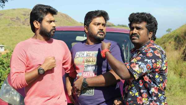 Plan Panni Pannanum Poster 1