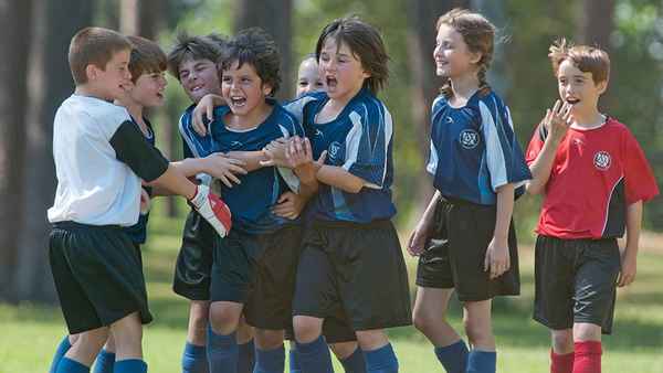 Playing for Keeps Poster 5