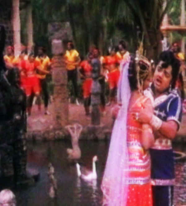 Prachanda Kulla Poster 6