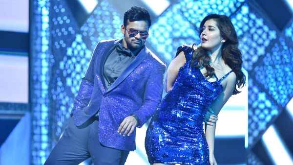 Prati Roju Pandage Poster 2