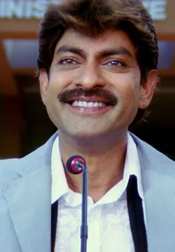 Pravarakyudu Poster 6