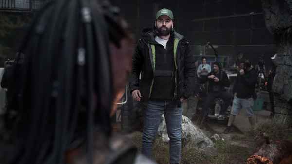 Predator: Badlands Poster 6