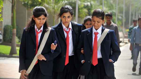 Prema Katha Chitram Poster 3