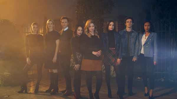 Pretty Little Liars: The Perfectionists Poster 2