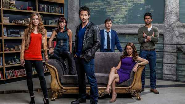 Primeval: New World Poster 1