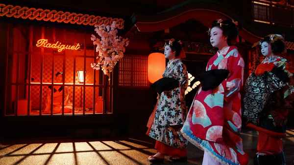 Prisoners of the Ghostland Poster 6