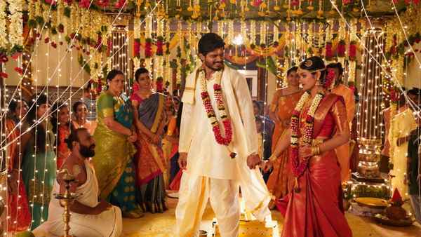 Pushpaka Vimanam Poster 4