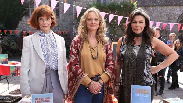 Queens of Mystery Poster 2