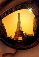 Real Girlfriends in Paris Poster 6