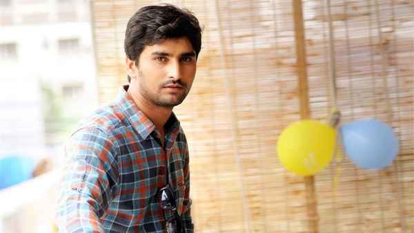 Rendu Rellu Aaru Poster 4