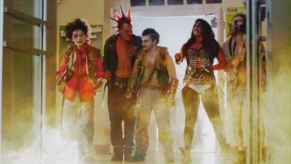 Return to... Return to Nuke 'Em High AKA Vol. 2 Poster 4