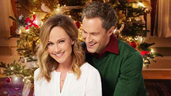 Reunited at Christmas Poster 6