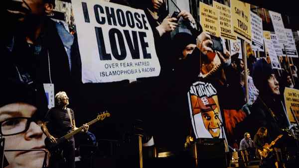 Roger Waters: Us + Them Poster 1