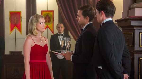 Royal Hearts Poster 6