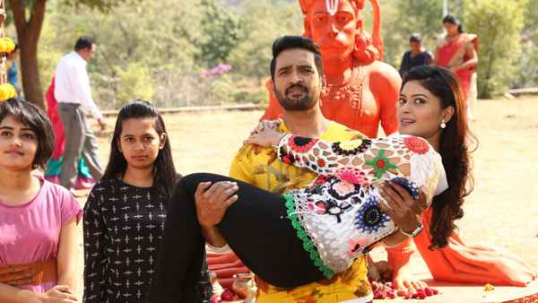 Sakka Podu Podu Raja Poster 3