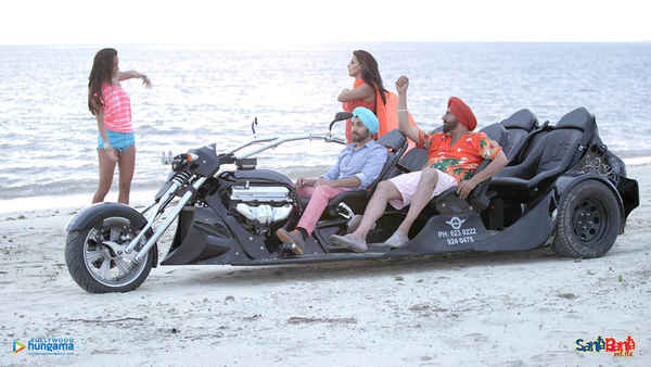 Santa Banta Pvt Ltd Poster 3