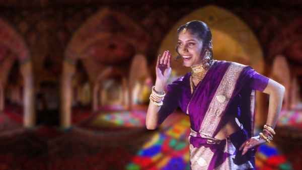 Sardari Begum Poster 1