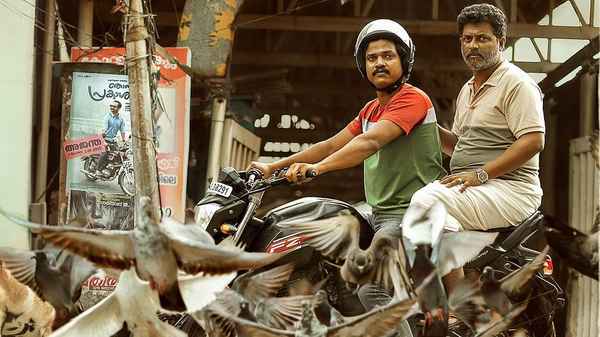 Saudi Vellakka Poster 4