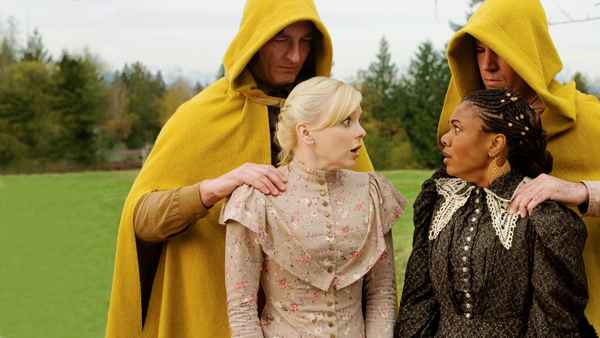 Scary Movie 4 Poster 1