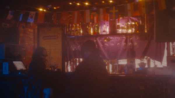 Seance of the Past Poster 2