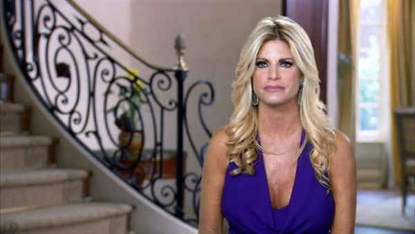 Secrets and Wives Poster 1