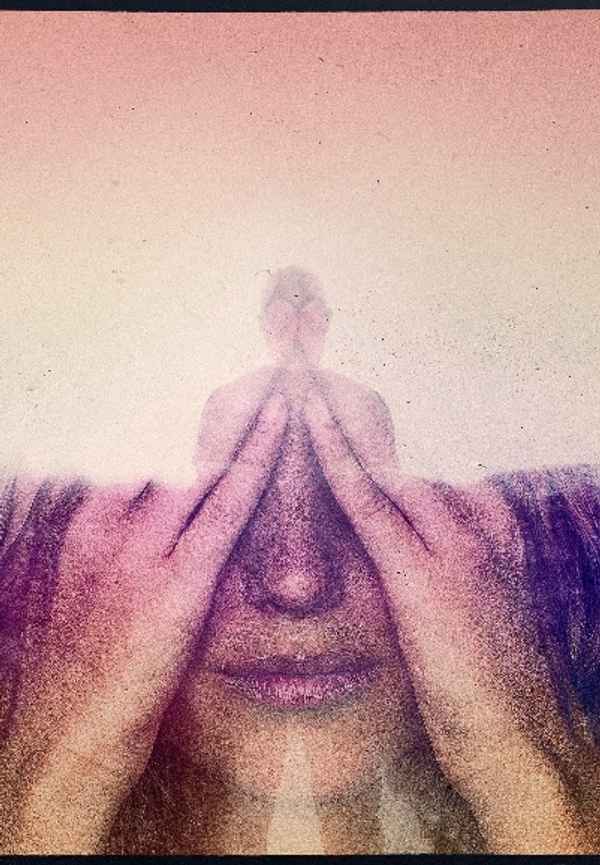 Seduced: Inside the NXIVM Cult Poster 4