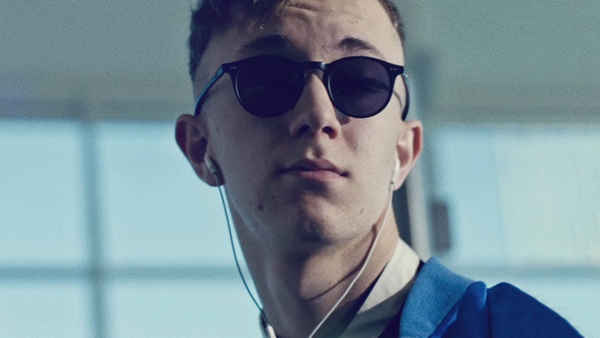 Simon Calls Poster 4