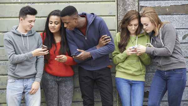 #SquadGoals Poster 1