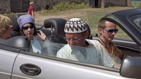 Squint Your Eyes Poster 3