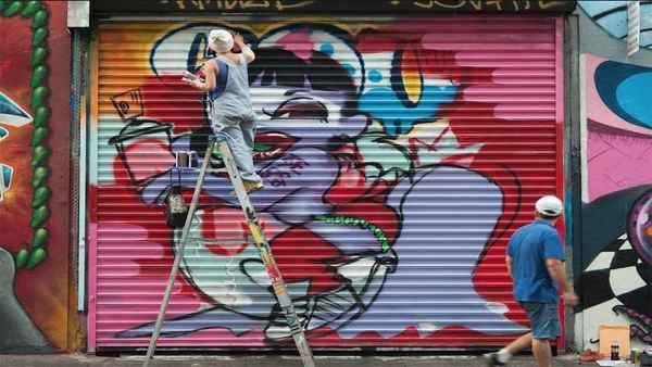 Street Heroines Poster 1