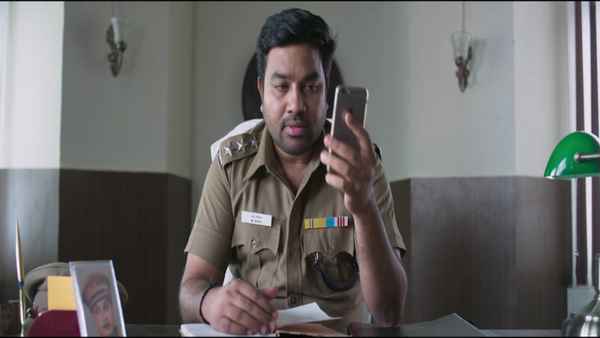 Tamizh Padam 2 Poster 3