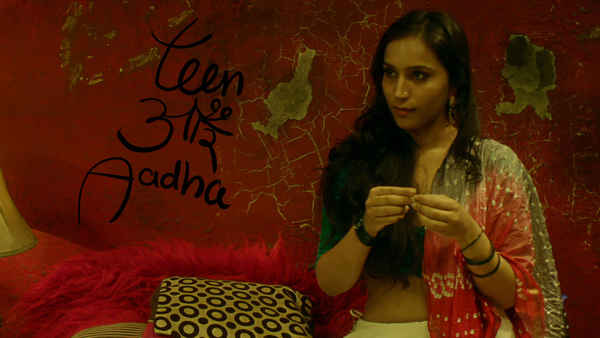 Teen Aur Aadha Poster 4