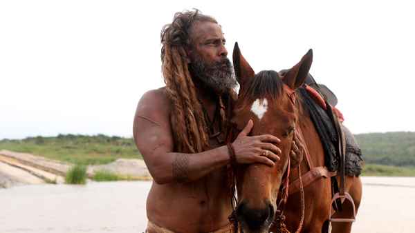 Thangalaan (தங்களால்) Poster 1