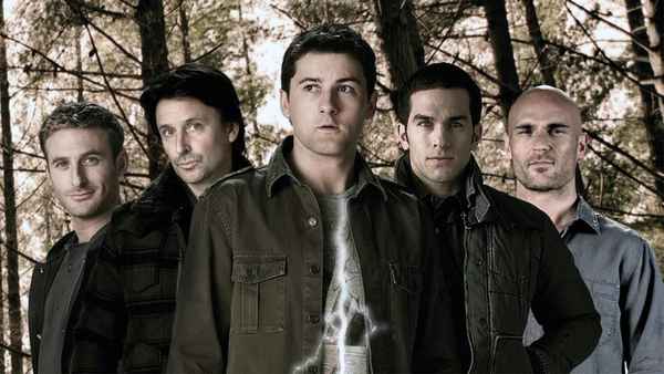 The Almighty Johnsons Poster 5