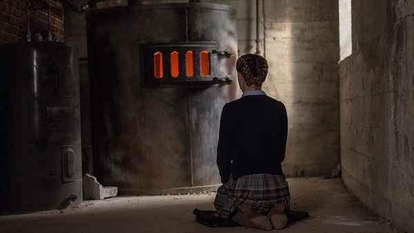 The Blackcoat's Daughter Poster 7