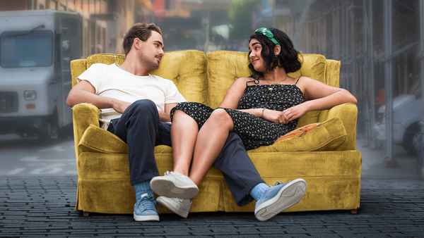 The Broken Hearts Gallery Poster 1