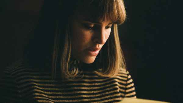 The Death & Life of John F. Donovan Poster 1