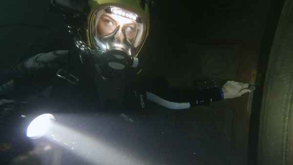 The Deep House Poster 3