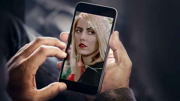 The Girl He Met Online Poster 4