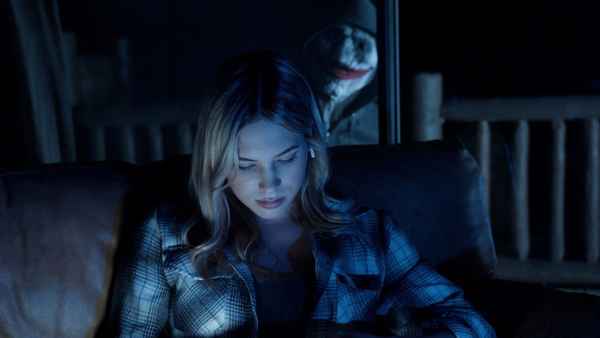 The Girl in Cabin 13 Poster 4