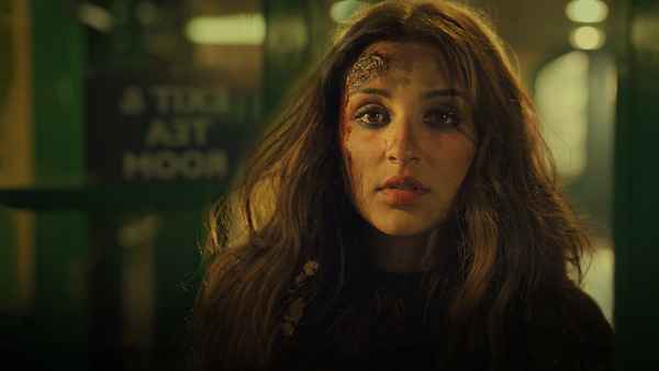 The Girl on the Train Poster 5