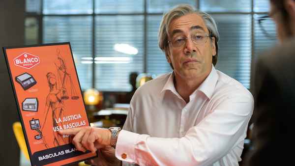 The Good Boss Poster 4